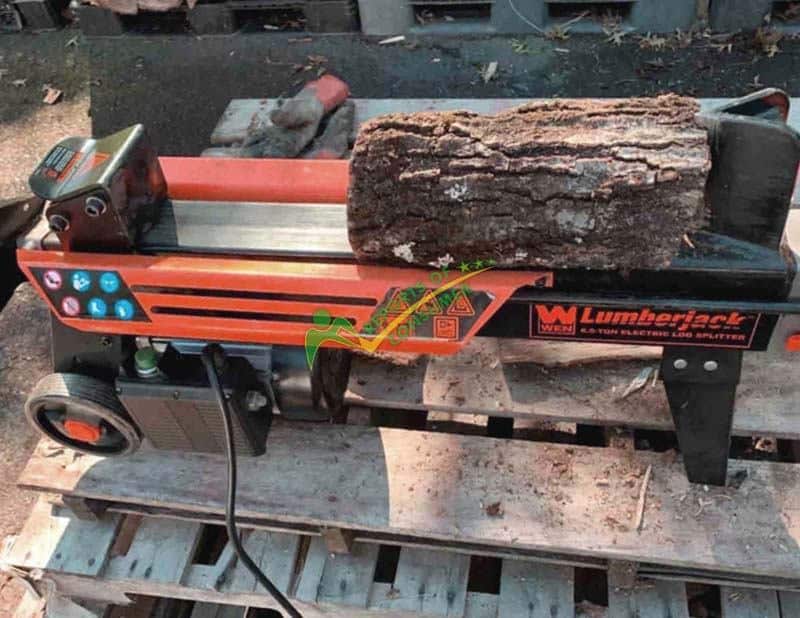 Log Splitter Splitting The Logs Under 1000 Dollars