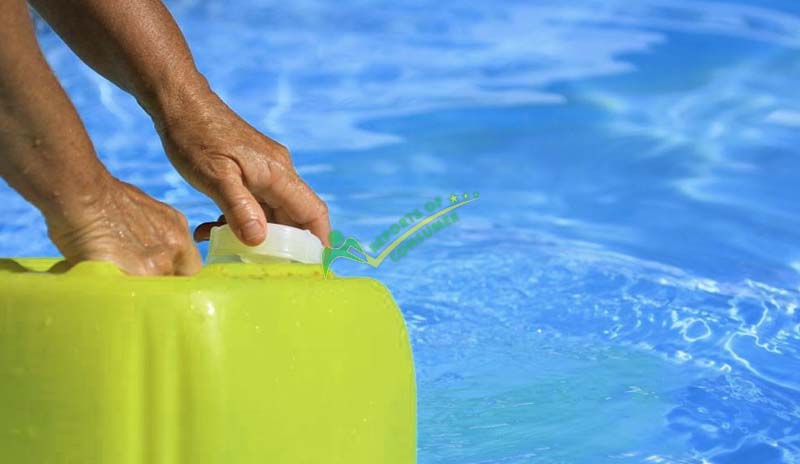 Adding Chlorine To The Above Ground Pool Before Winterizing It